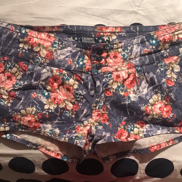 Floral shorts - Picture 1 of 1